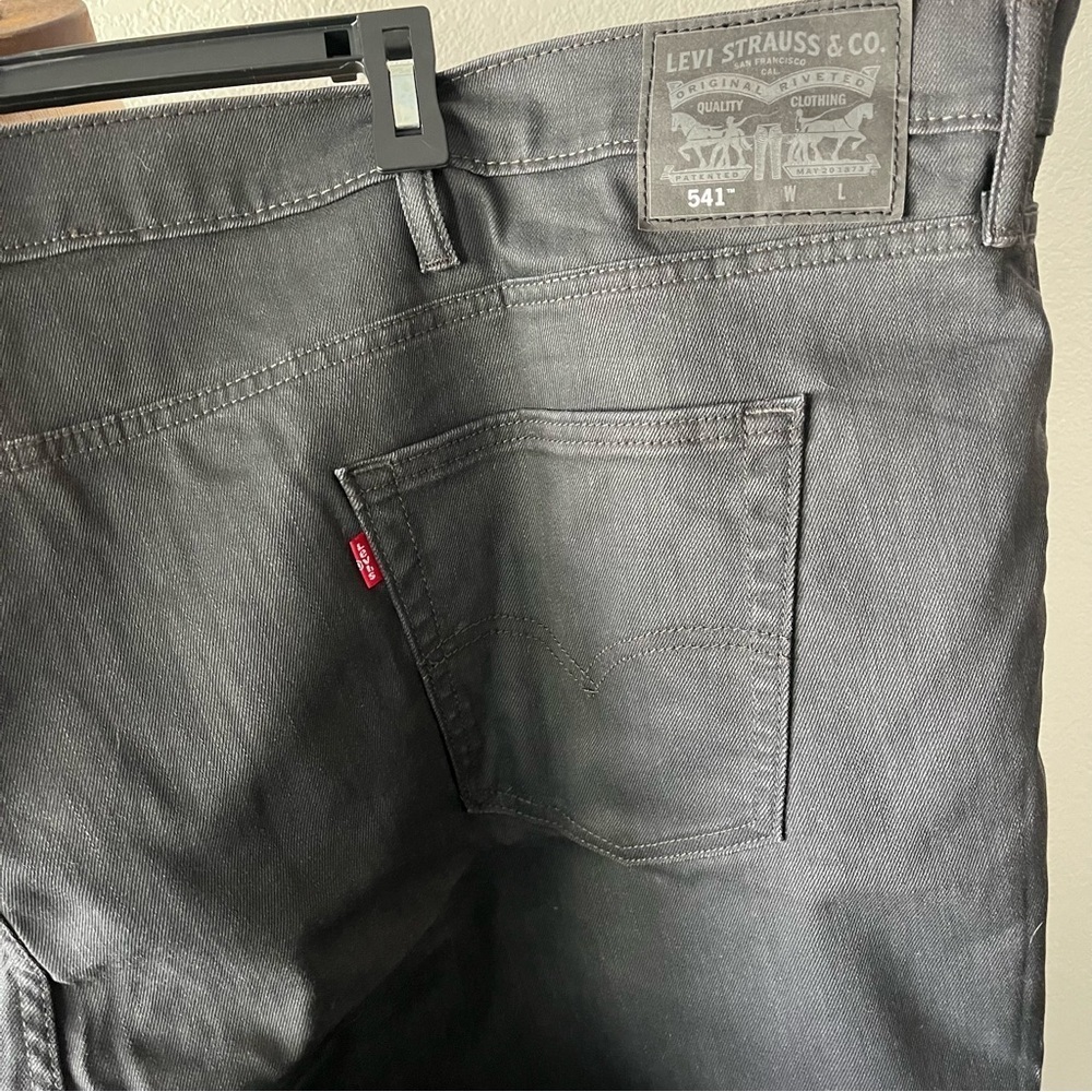 LEVIS Men's sz 60 x 32 541 Dark Gray Zipper Fly Jeans Denim - Picture 13 of 16